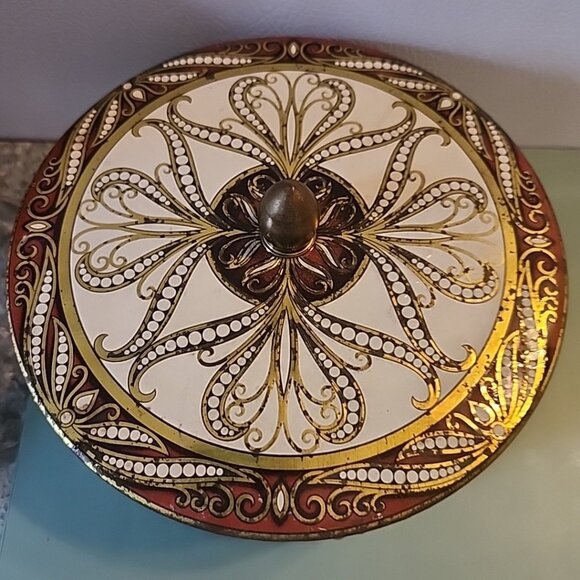 Vintage Button Tin Made in England Buttons Sewing Crafts Mixed Lot Granny Core - Picture 2 of 9